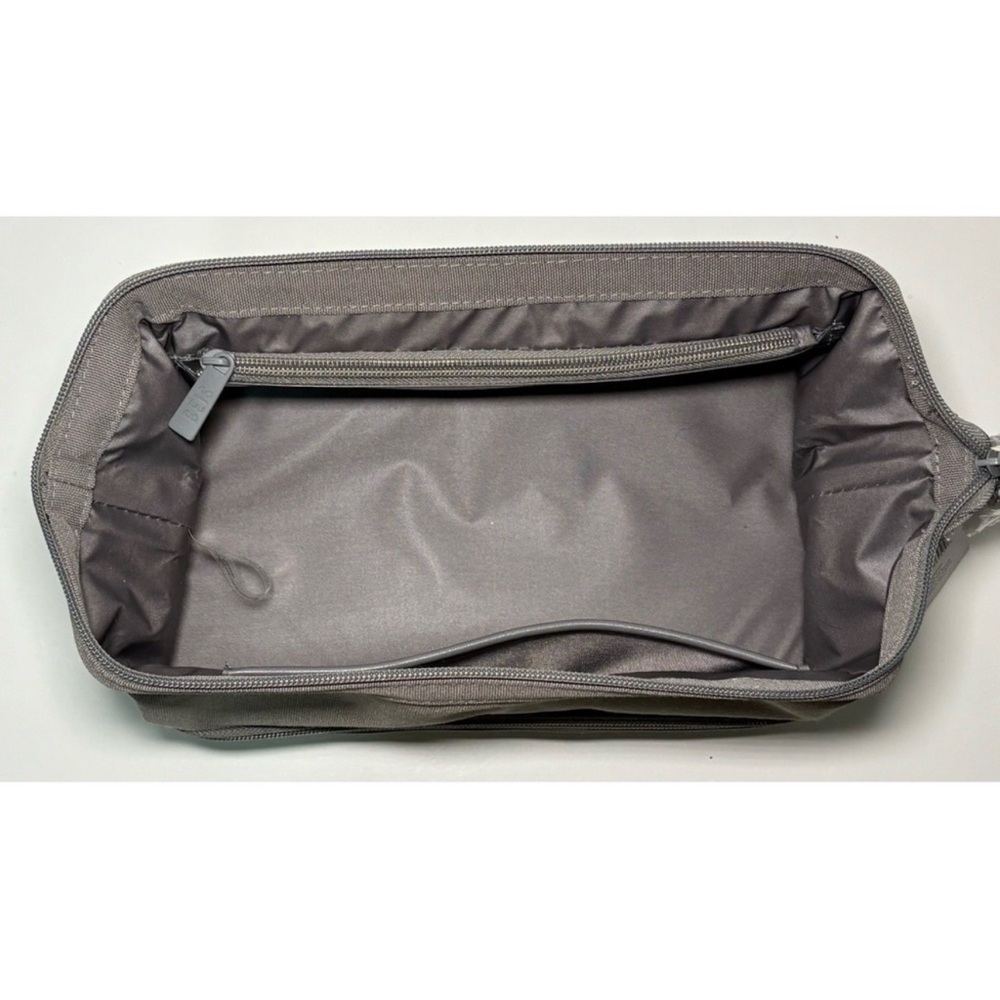 BEIS The Dopp Kit Slate Travel Makeup Bag Case Organizer Toiletry Bag Zip Close - Picture 4 of 6